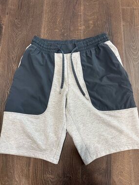 lululemon athletica Men's city commute shorts